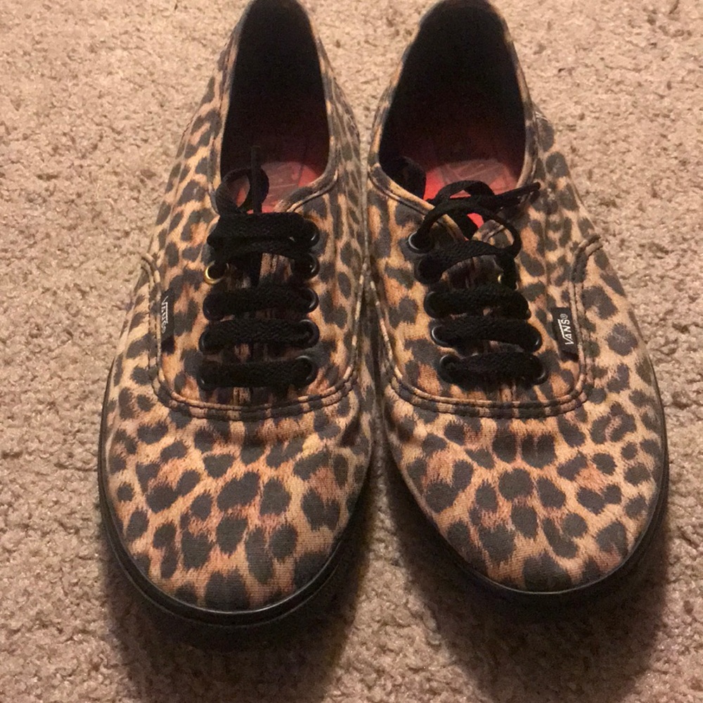 Cheetah authentic lo pro / low profile vans w 8.5